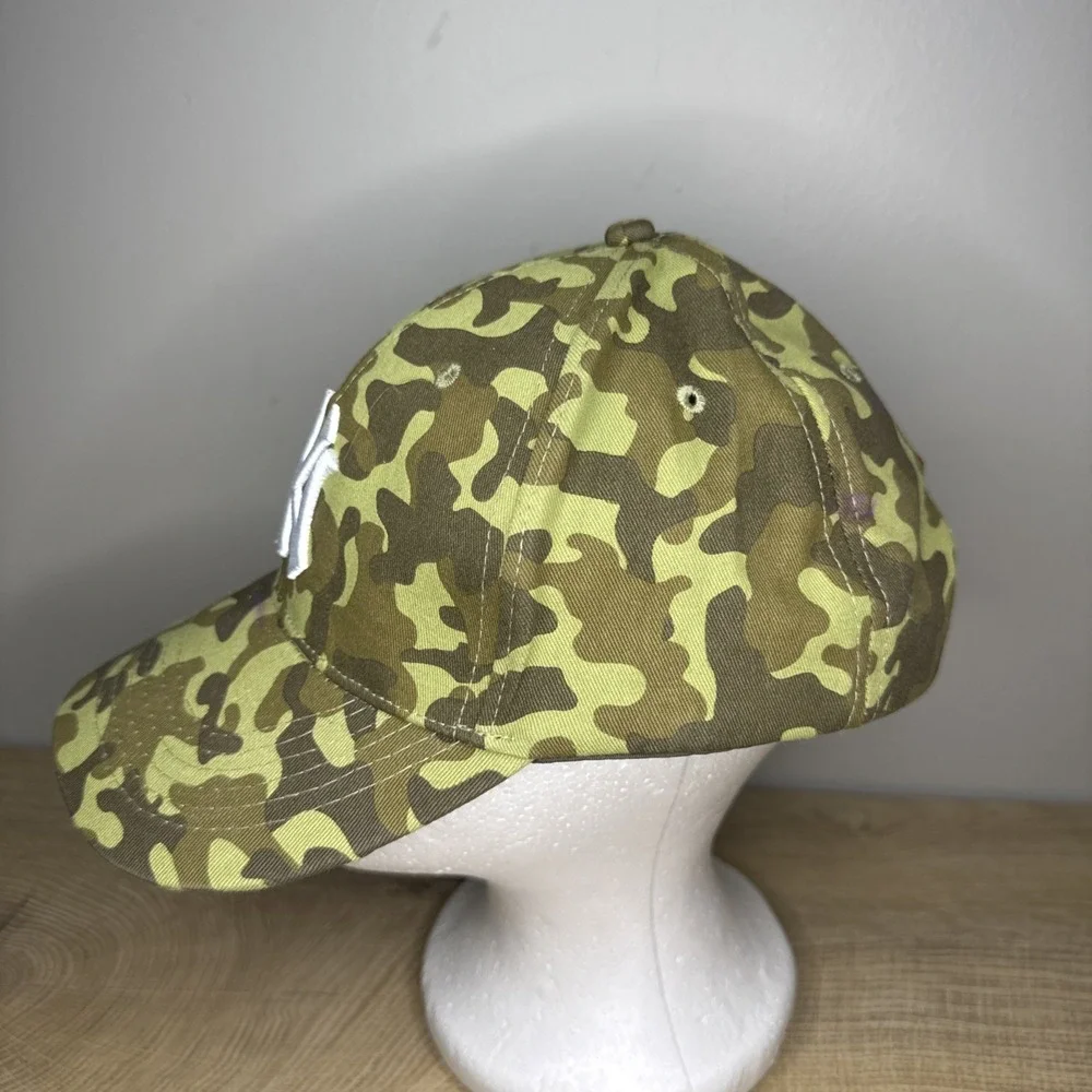 New York Yankees Hat Budweiser  MLB‎ Embroidered Camouflage Snapback Hat Cap